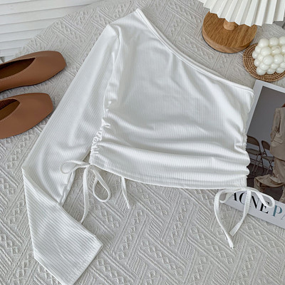 Lühike naiste ühe varrukaga pluus