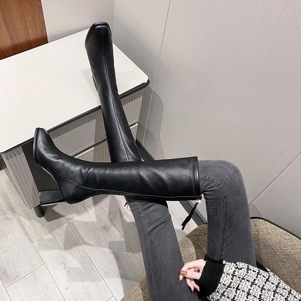 Modern női magas sarkú csizma tiszta modell