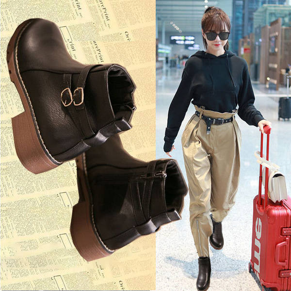 Női bőrcsizma 7 cm sarokkal és fém csattal