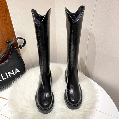 Női csizma sima alkalmi modell cipzárral