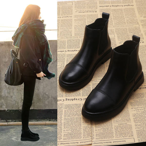 Sima, lapos talpú női csizma modell