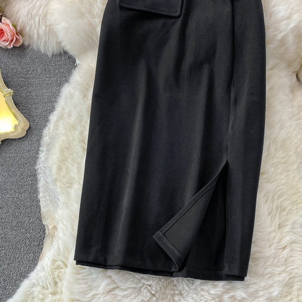 Modern női szoknya hasított, magas derékkal - fekete színű