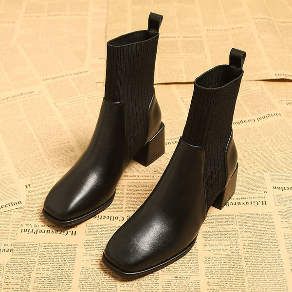 Női csizma típusú zokni szögletes sarokkal 5 cm