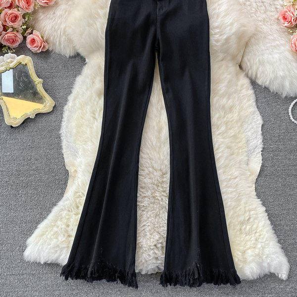 Női magas derekú farmer és rojt - fekete színű