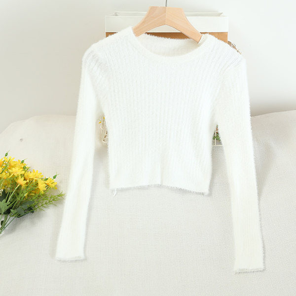 Női blúz ovális nyakkivágással, négy színben