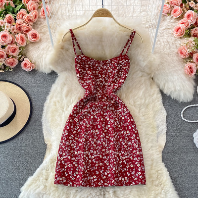 Ženska moderna kratka haljina na tanke naramenice