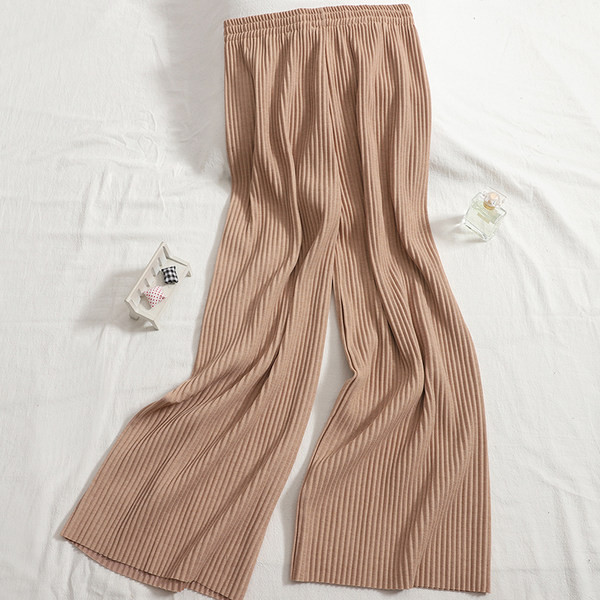 Plisseeritud püksid elastse vöökohaga