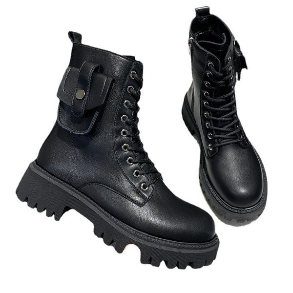 Őszi-téli csizma fűzővel és durva talppal nőknek