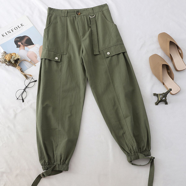 Alkalmi nadrág gumírozással és zsebekkel