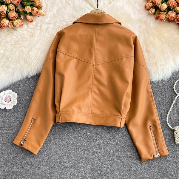 Női műbőr kabát és cipzár