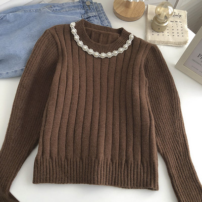 Női pulóver gyöngypánttal