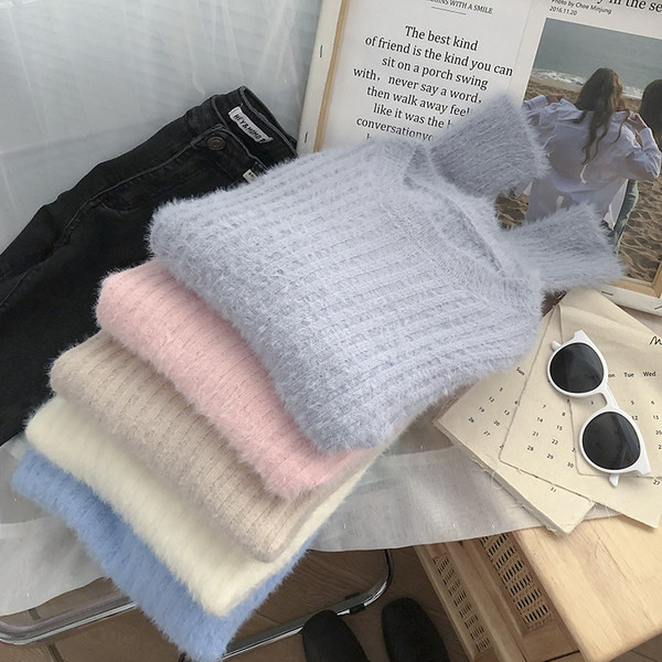 Naiste ovaalse kaelusega sulekampsun