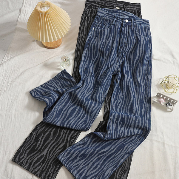 Novi model traperica s visokim strukom i kopčanjem