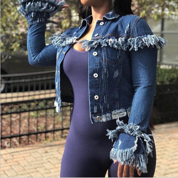 Kaasaegne naiste narmaste ja pikkade varrukatega teksajakk