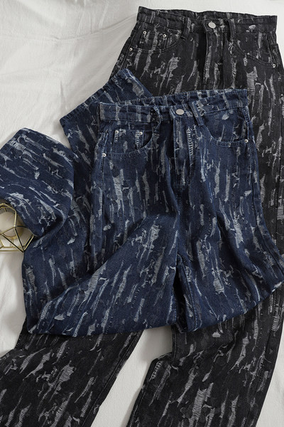 Modern, zsebes és magas derékú farmer - nőknek