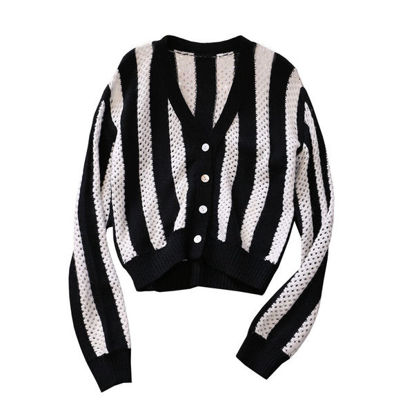 Fekete-fehér csíkos női mellény