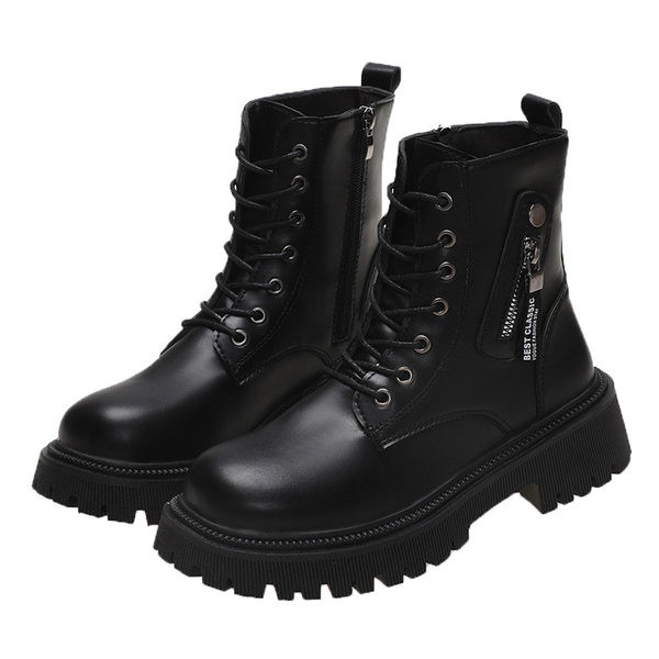 Alkalmi női csizma cipzárral és durva talppal