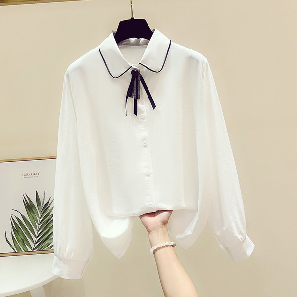 Moodne naiste särk klassikalise krae ja paelaga