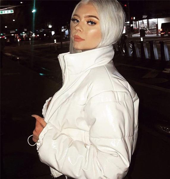 Geaca de dama moderna model simplu cu fermoar si sireturi