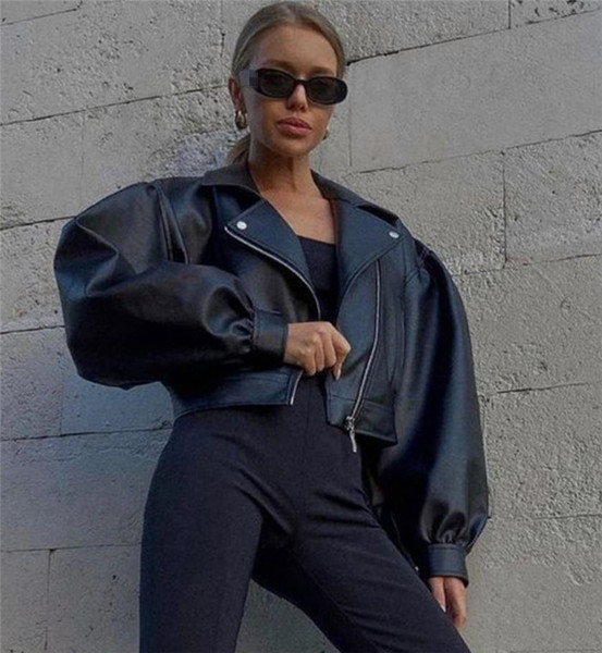 Modern női bőrkabát cipzárral széles modellel