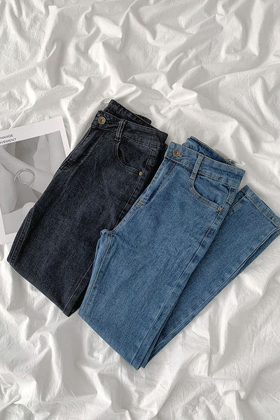 Aktuális farmer magas derékkal és gombbal