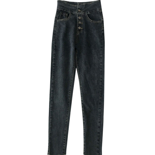 Kõrge vöökoha ja nööpidega vabaaja teksad