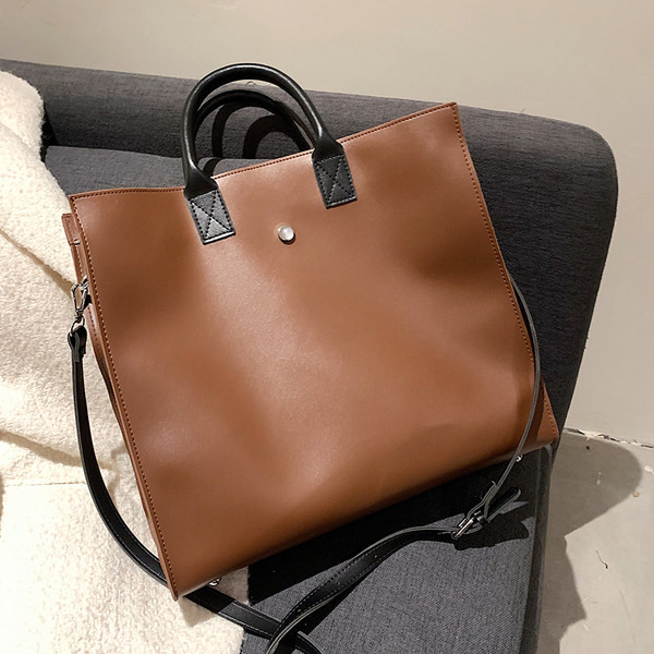 Öko bőrből készült női bőrtáska két füllel