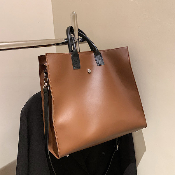 Öko bőrből készült női bőrtáska két füllel