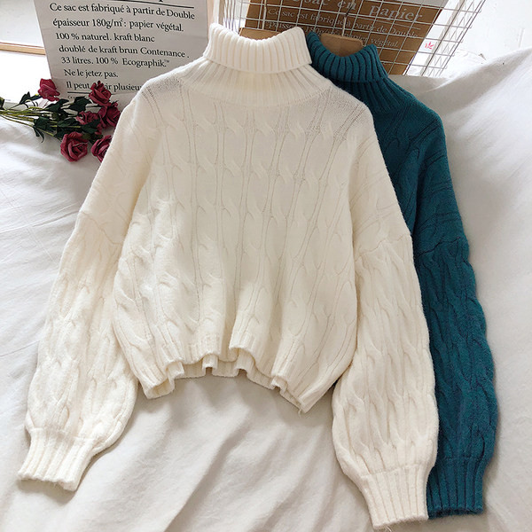 Pulover de dama tricotat cu guler inalt