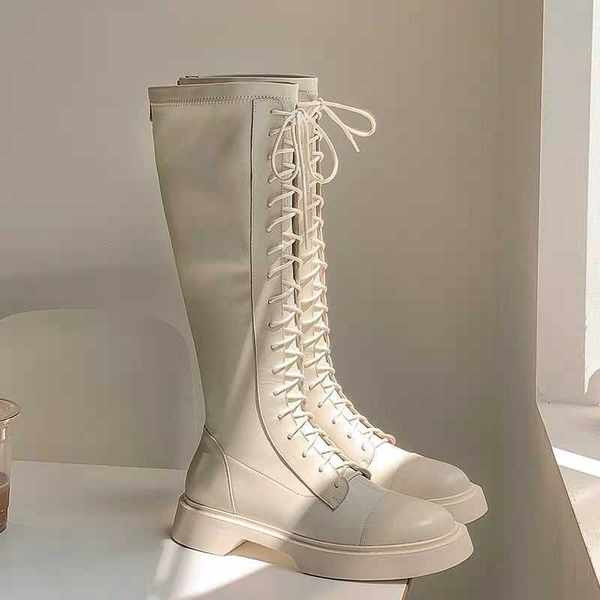 Moteriški batai iš dirbtinės odos su raišteliais ir užtrauktuku