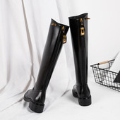 Moteriški žieminiai batai iš eko odos su užtrauktuku ir metaliniu elementu