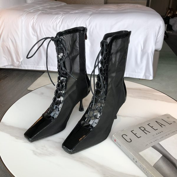 Ghete de dama moderne cu sireturi si tocuri