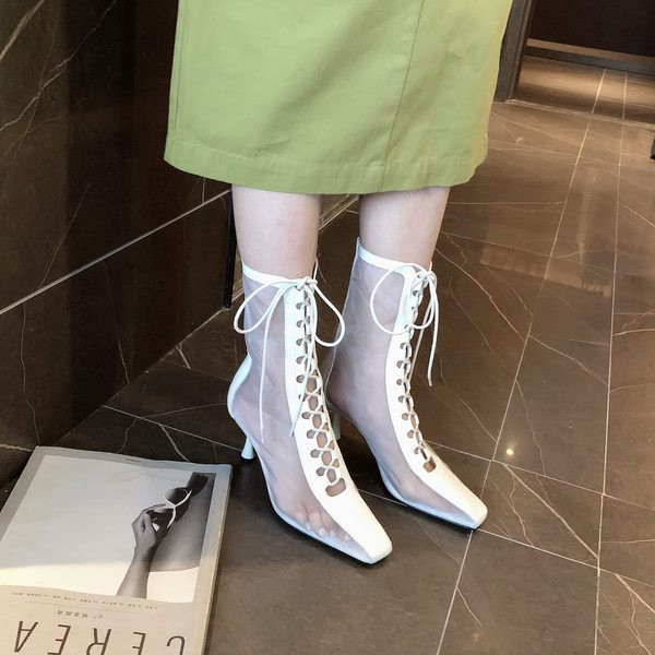 Ghete de dama moderne cu sireturi si tocuri