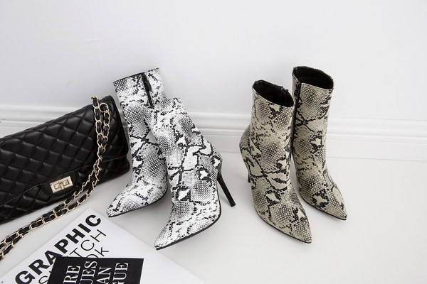 Cizme de dama elegante cu toc inalt de 9 cm si animal print