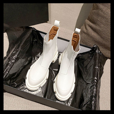 Model nou de cizme din piele ecologica cu talpa aspra pentru femei