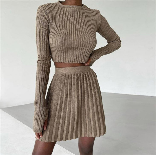 Set tricotat dama model nou