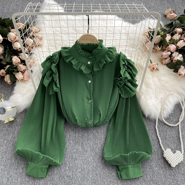 Cămașă de damă cu guler jos și bucle