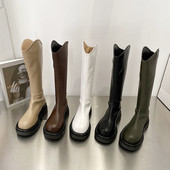 Cizme model simplu cu talpa plate pentru femei