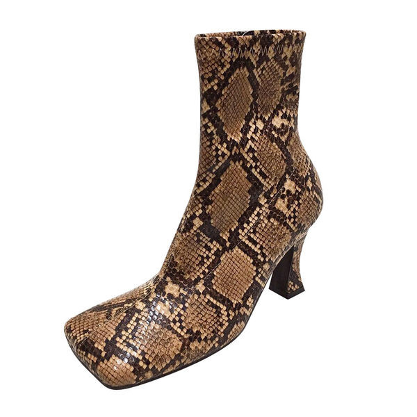 Cizme de dama actuale cu animal print si fermoar