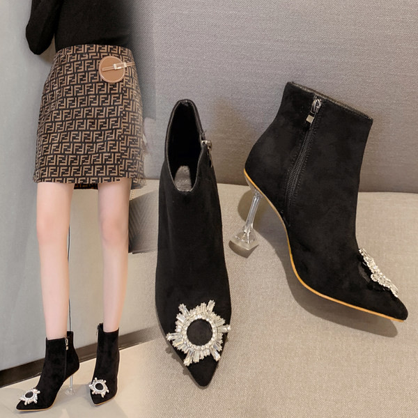 Cizme de dama elegante cu pietre decorative