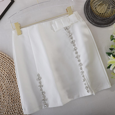 Fusta scurta de dama cu pietre si panglica