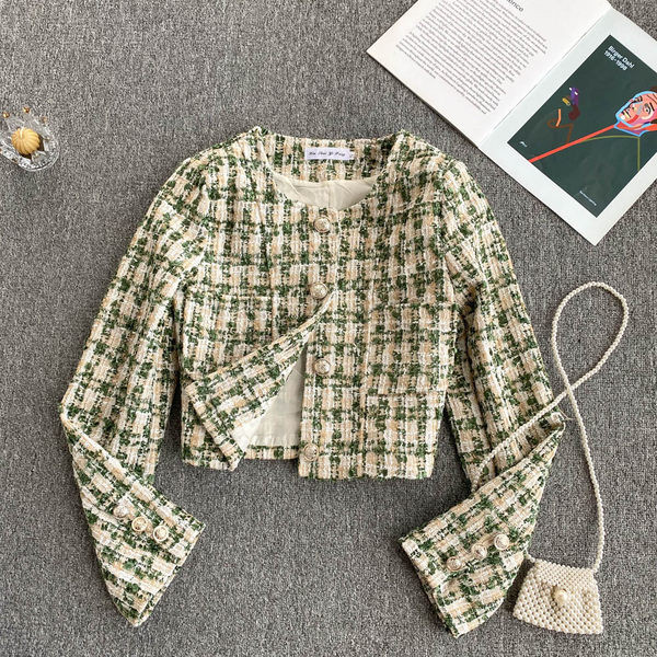 Palton de dama din tweed cu nasturi aurii