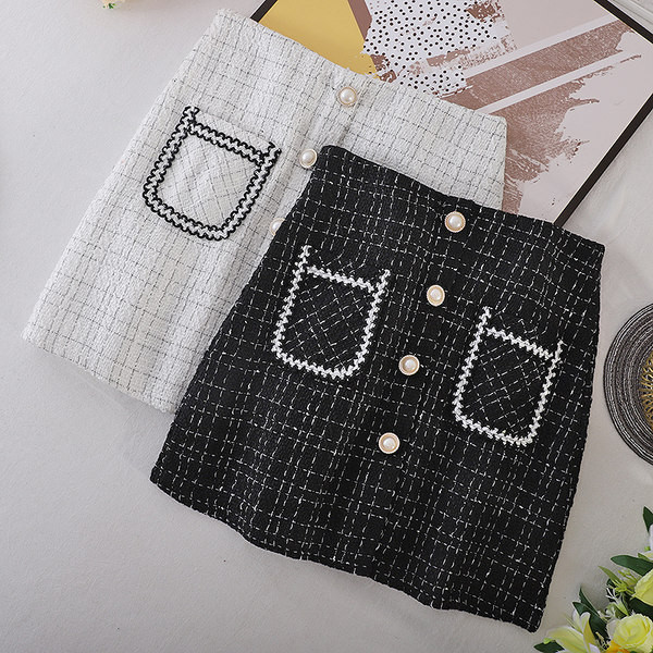 Fusta scurta de dama cu nasturi si buzunare in doua culori