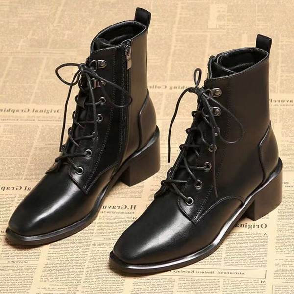 Cizme de dama din imitatie de piele cu sireturi - model rotunjit