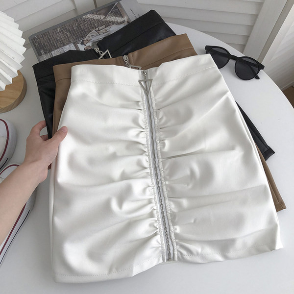 Fusta scurta din piele cu fermoar