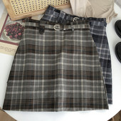 Fusta scurta in carouri cu centura