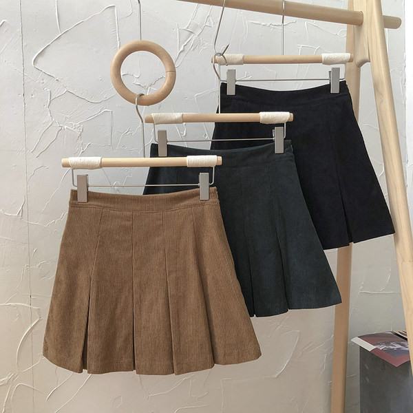 Fusta de dama cu talie inalta si linie A