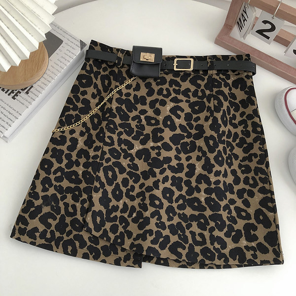 Fusta scurta de dama cu imprimeu animal