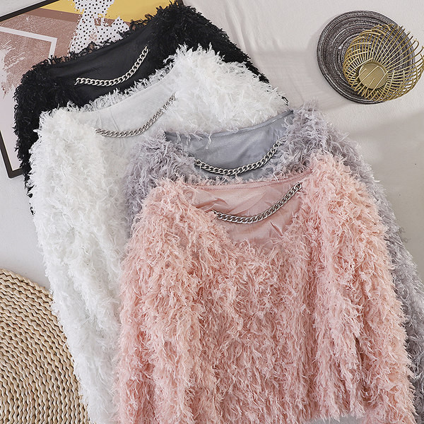 Cămașă de puf de damă cu lanț metalic