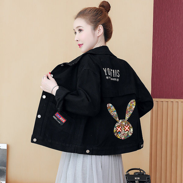 Geaca de dama moderna din denim cu nasturi si broderie